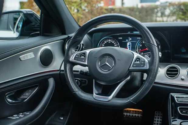 카지노 유케이 온라인 슬롯츠 안드로이드/iOS 앱